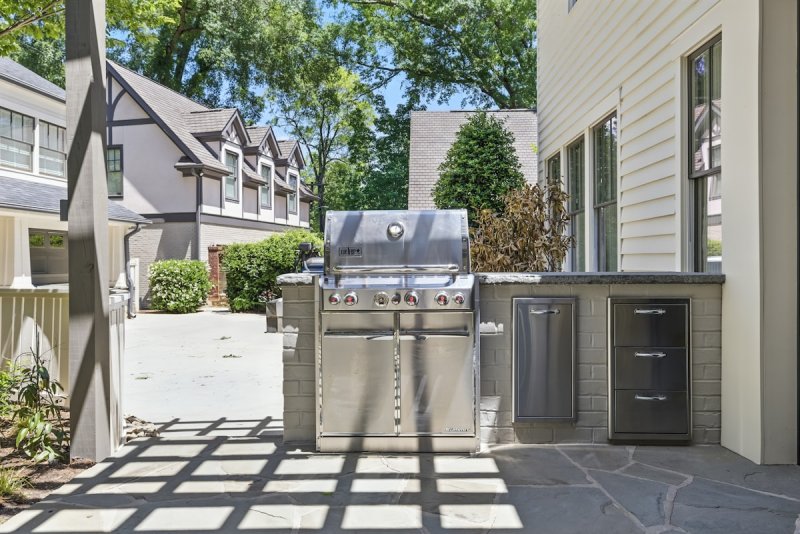 De buitenkeuken is geen luxe meer, maar de norm